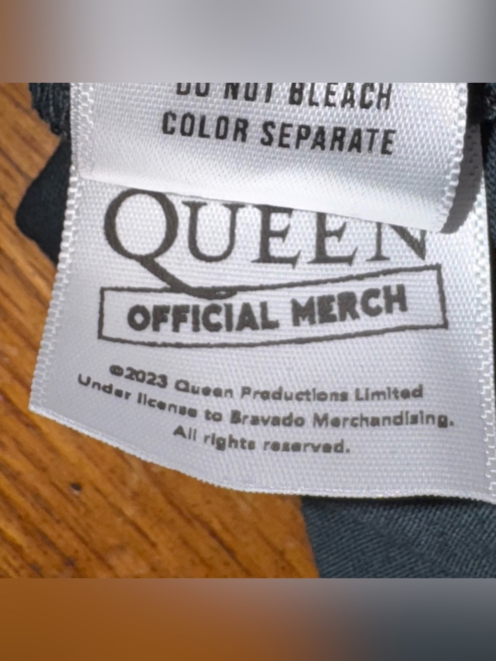 LETLUV Anthropologie Black Gray Cotton Jersey Queen Graphic Band Tee Size XL - Picture 6 of 8